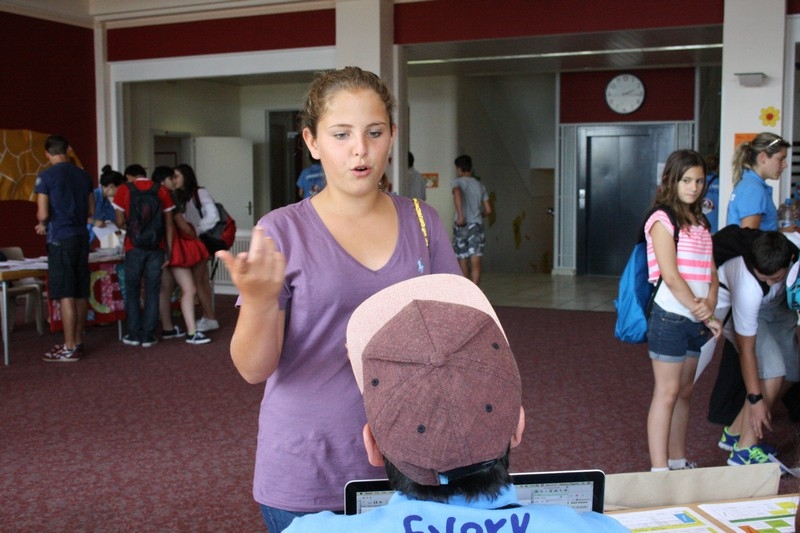 Village Camps International Summer Camp Leysin, Switzerland 2025-08-09 https://www.villagecamps.com/journals_admin/images/689-34-arrivals (166).jpg